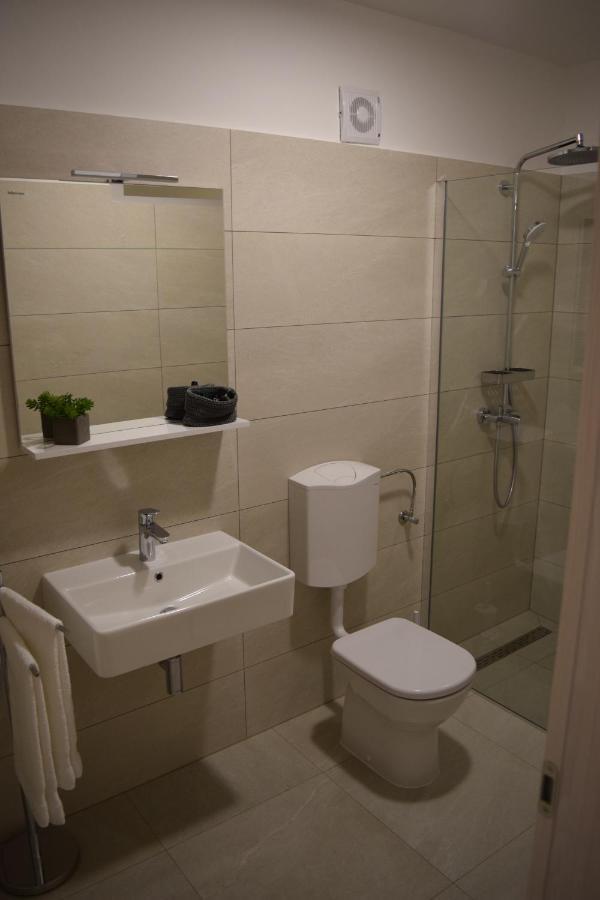 Lovely Apartment With Two Terraces*** プーラ エクステリア 写真